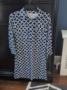 Vineyard Vines Navy and White Geometric Button-Front Top
